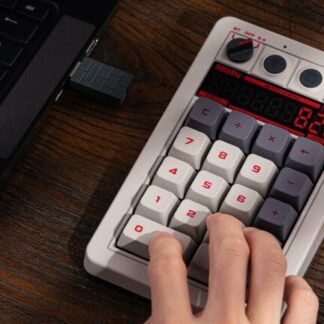 8BitDo Retro 18 Mechanical Numpad and Calculator